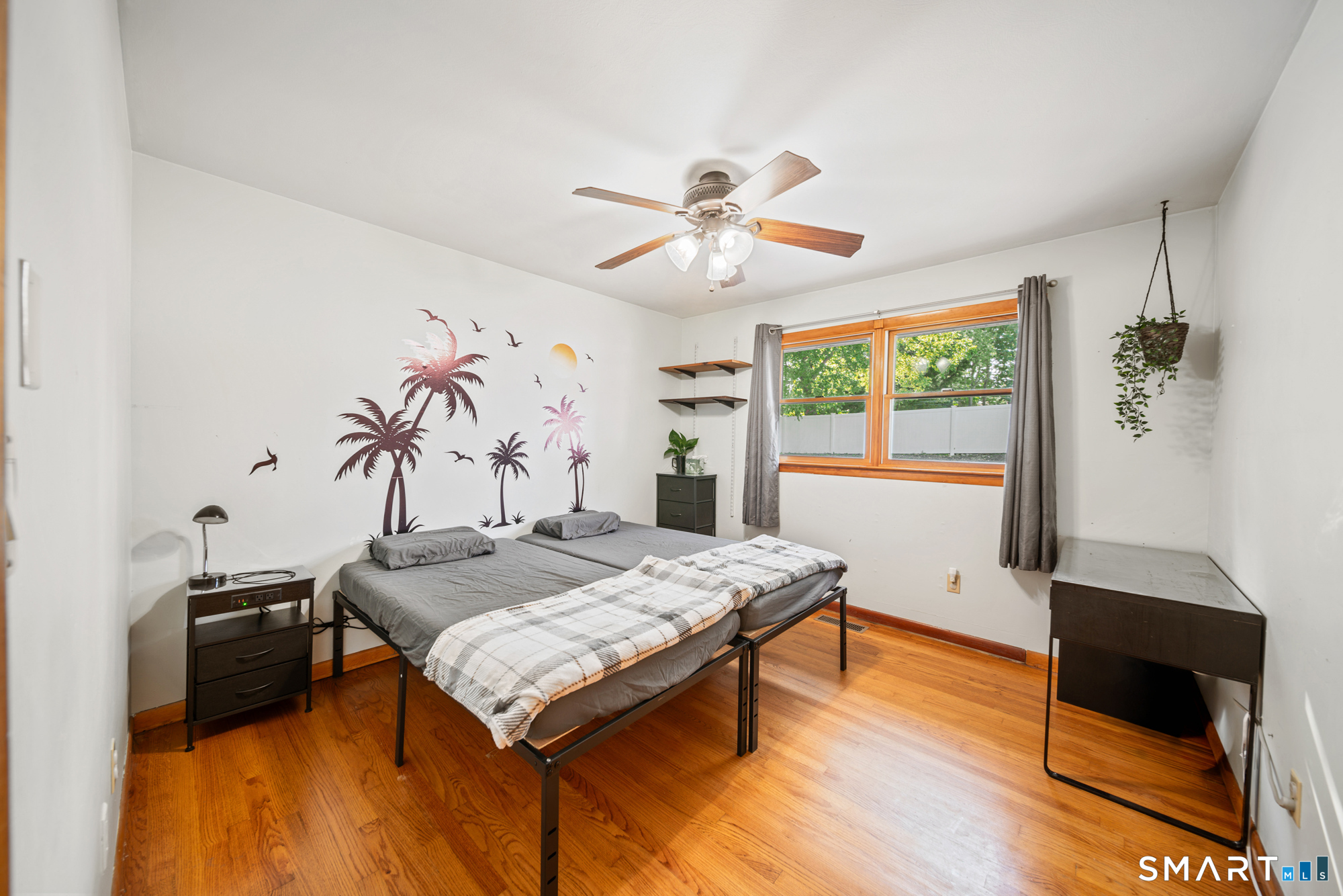 121 Bridgeview Place