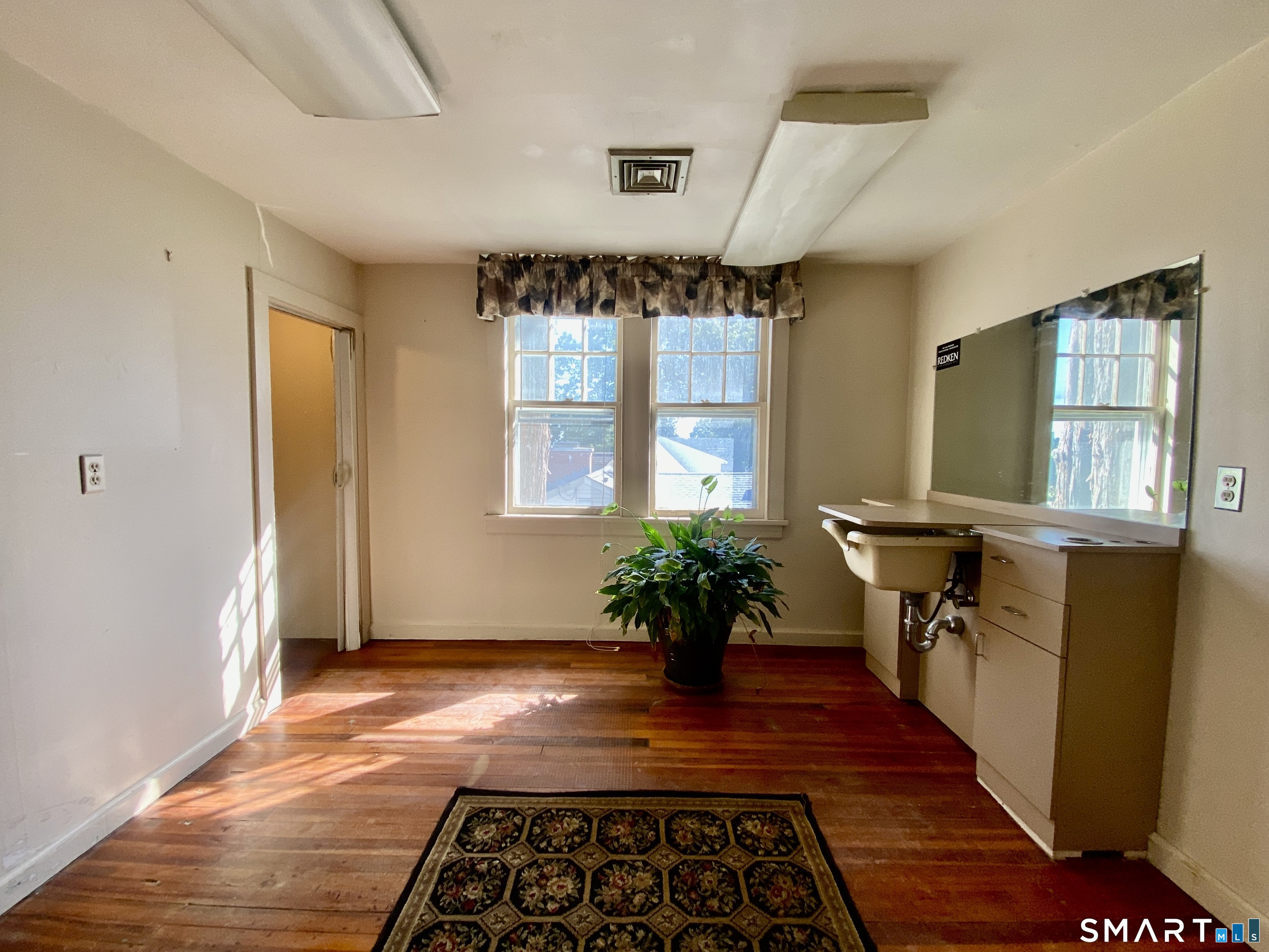 506 Old Stratfield Road