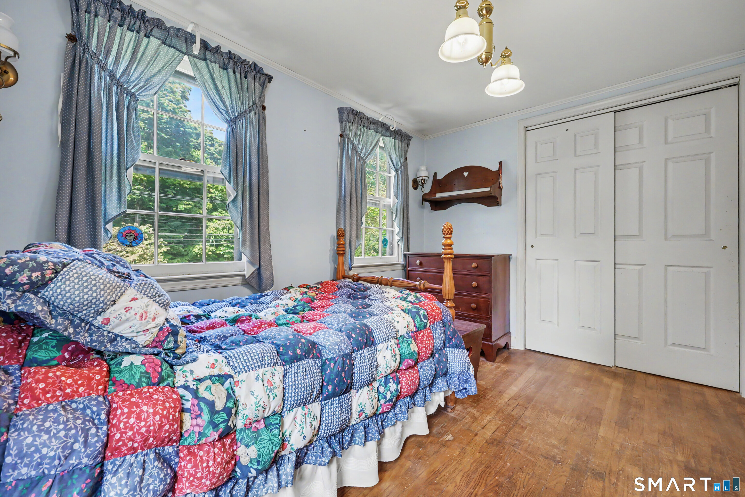 393 Center Road