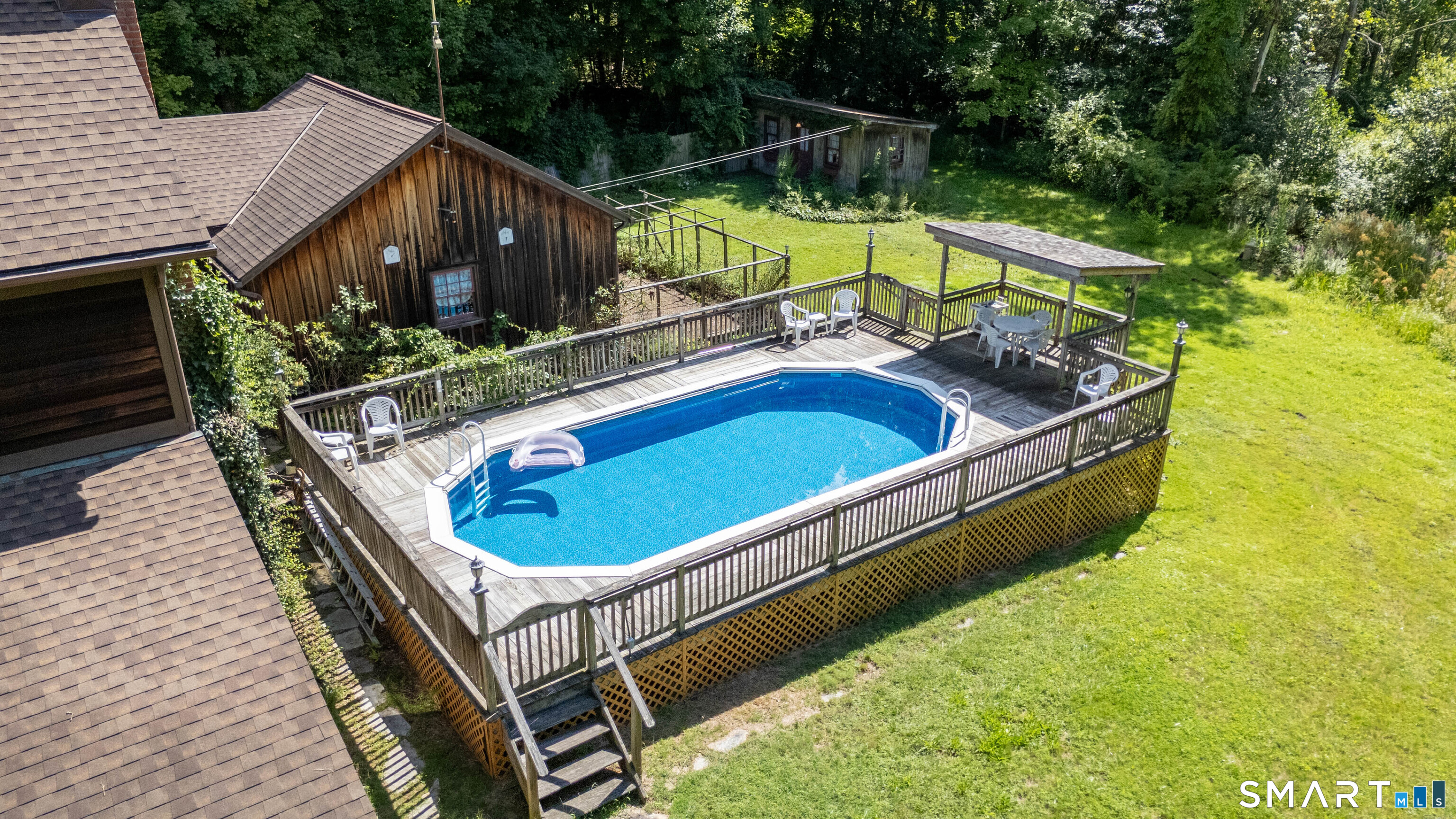 393 Center Road