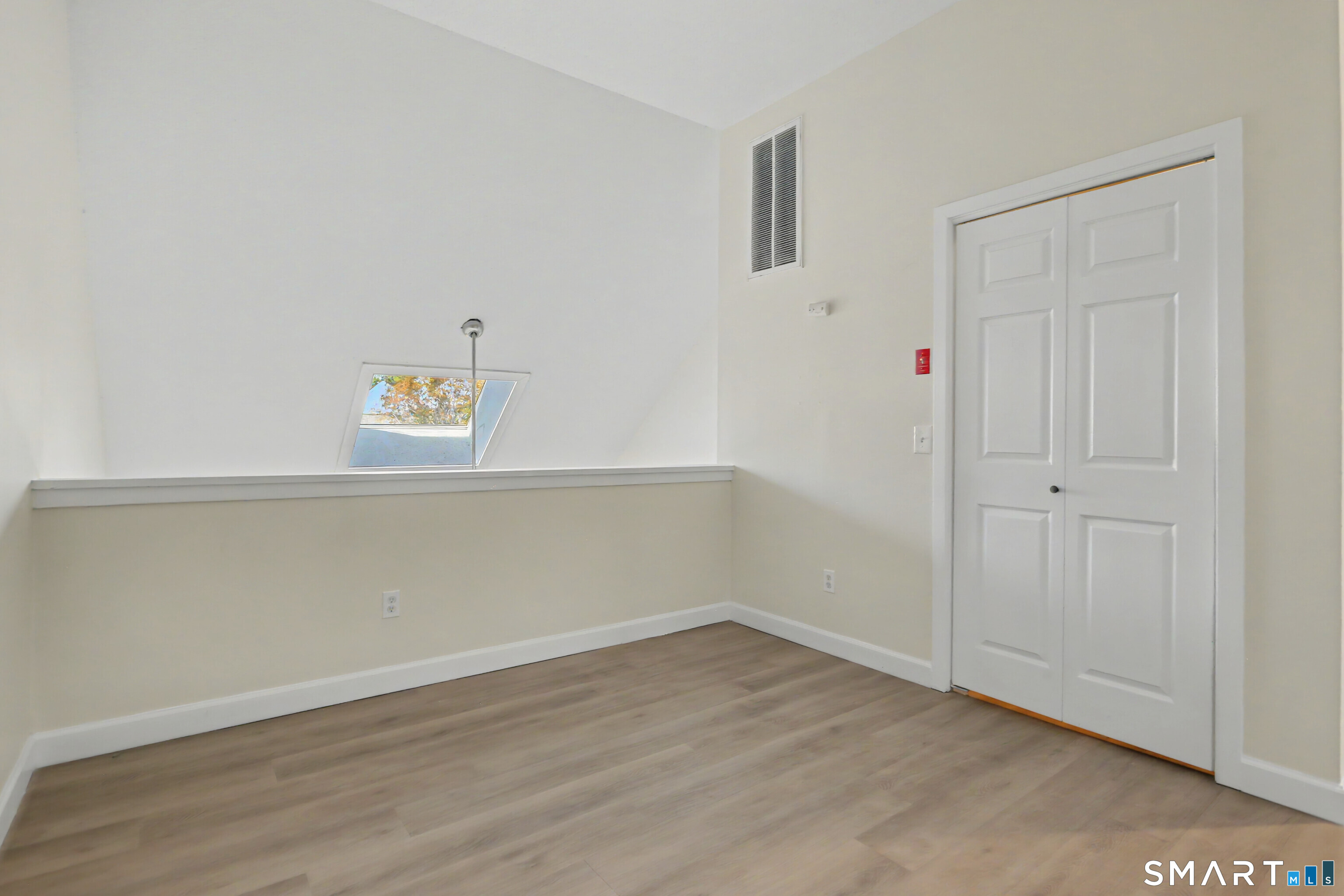 3200 Madison Avenue Unit: 23