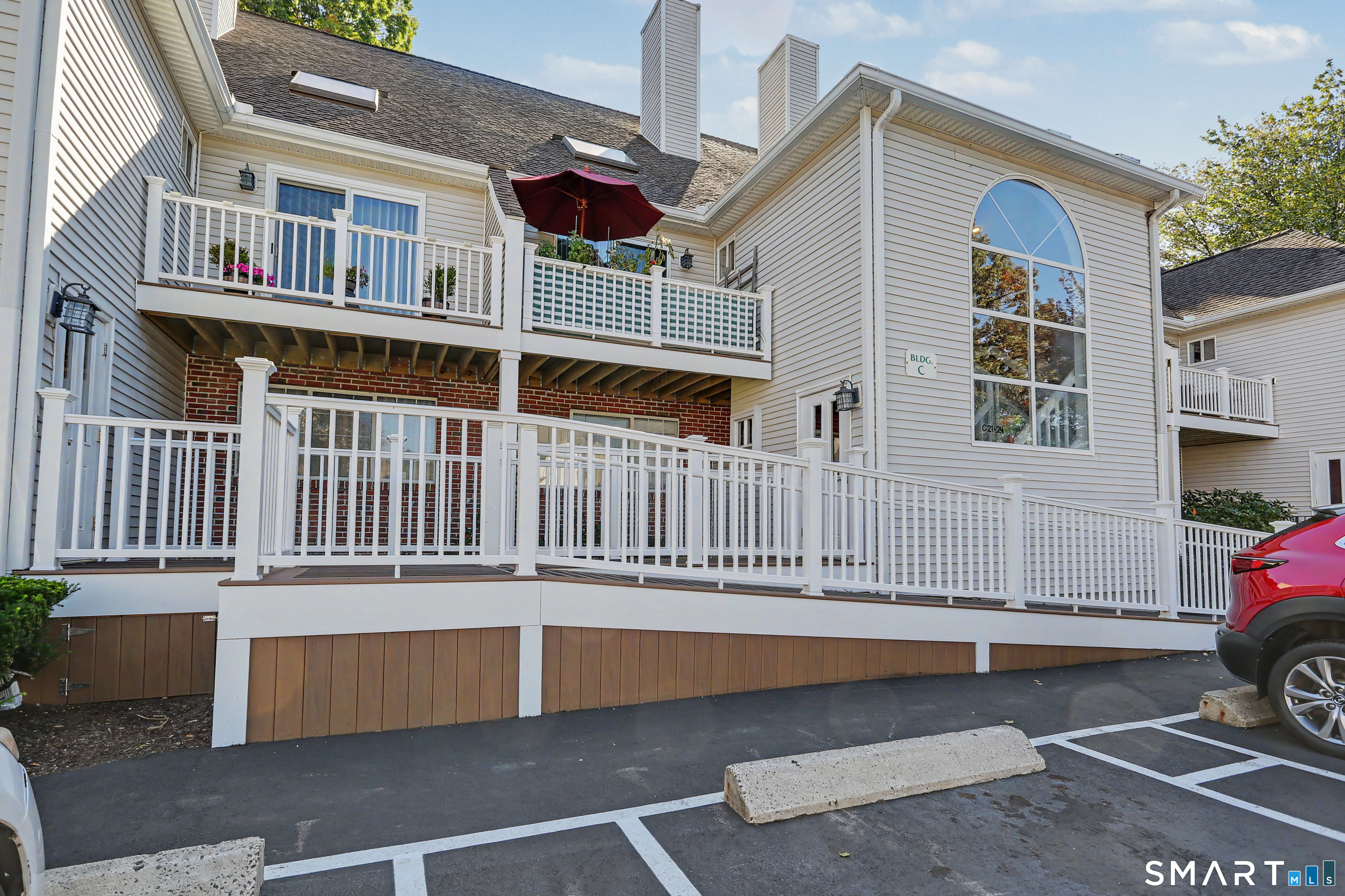 3200 Madison Avenue Unit: 23