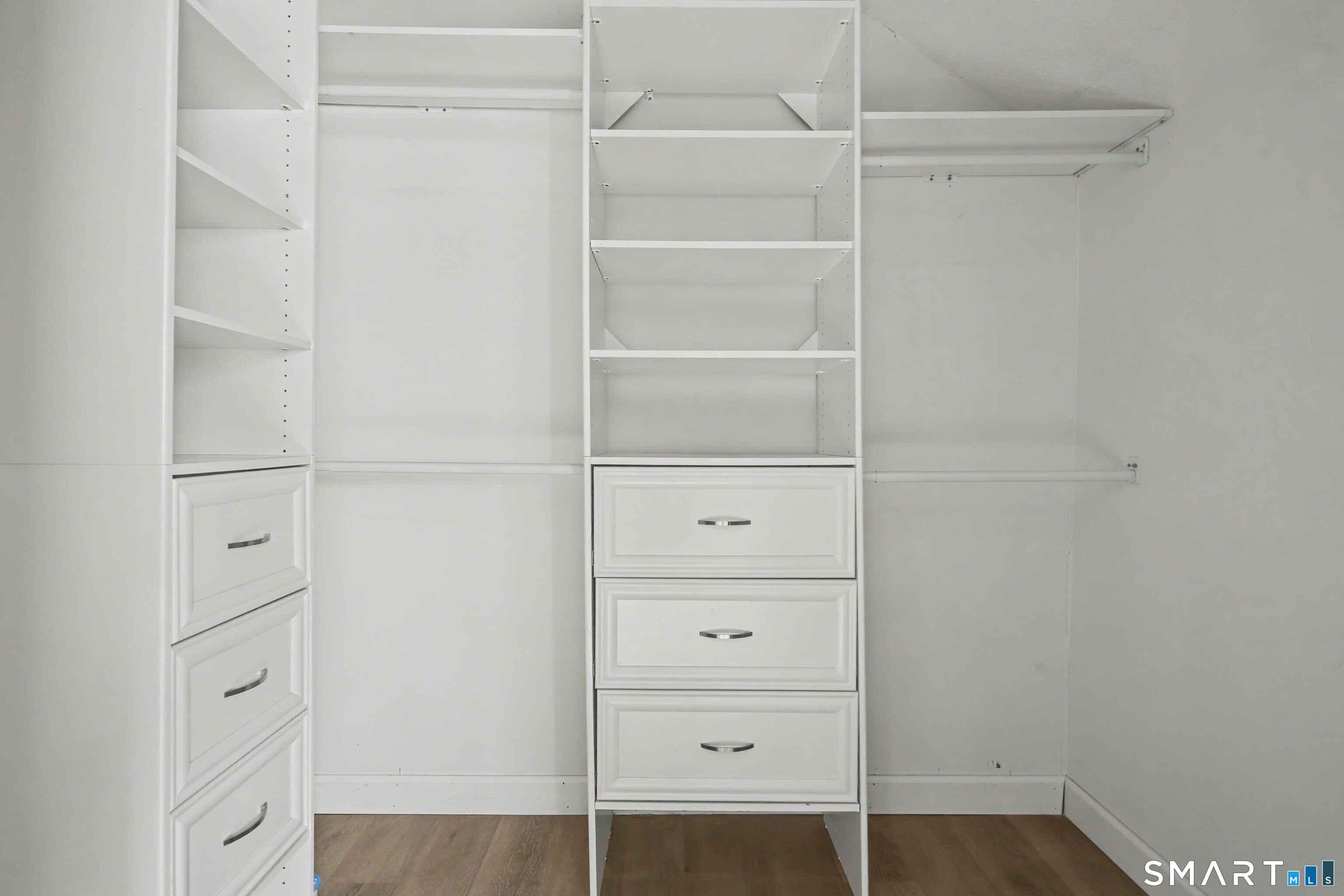 3200 Madison Avenue Unit: 23