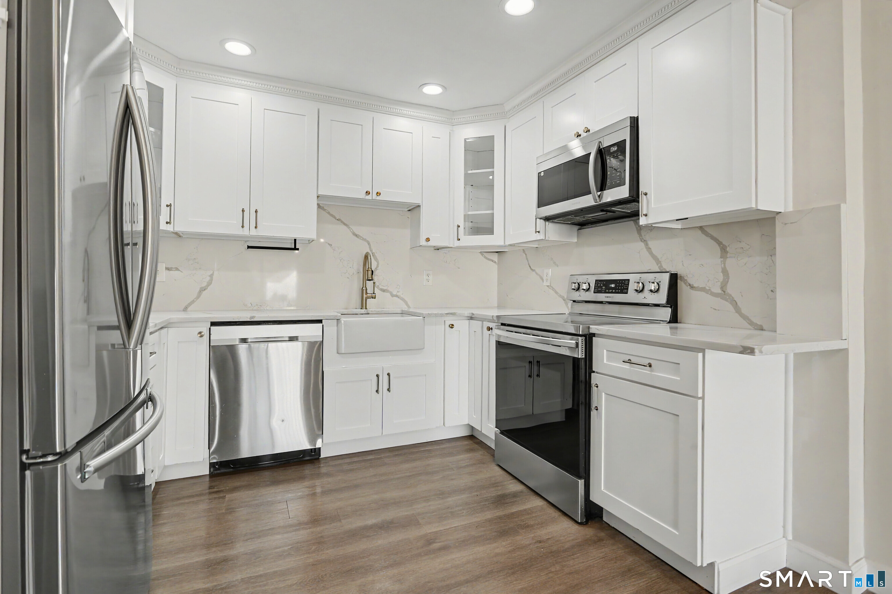 3200 Madison Avenue Unit: 23