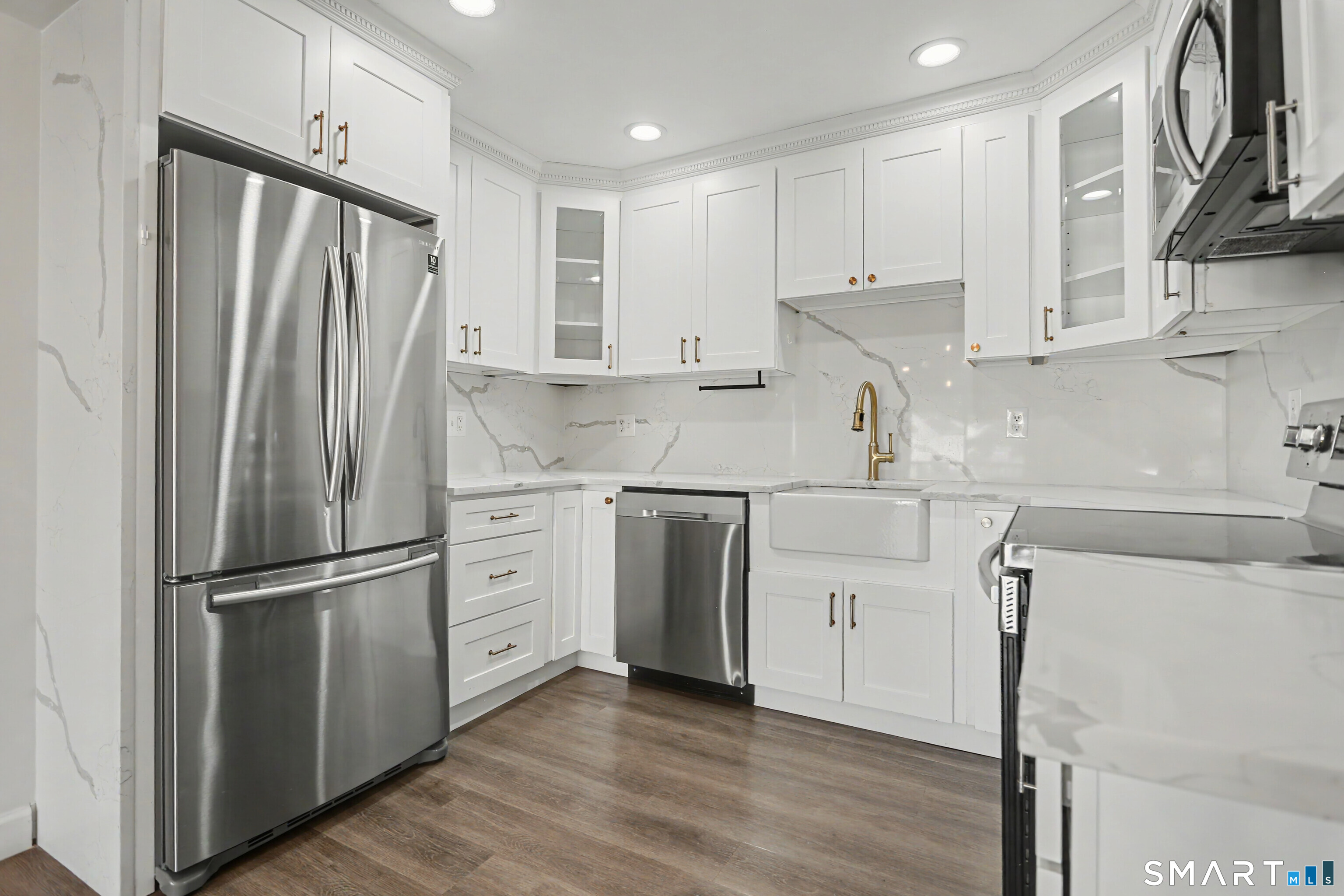 3200 Madison Avenue Unit: 23