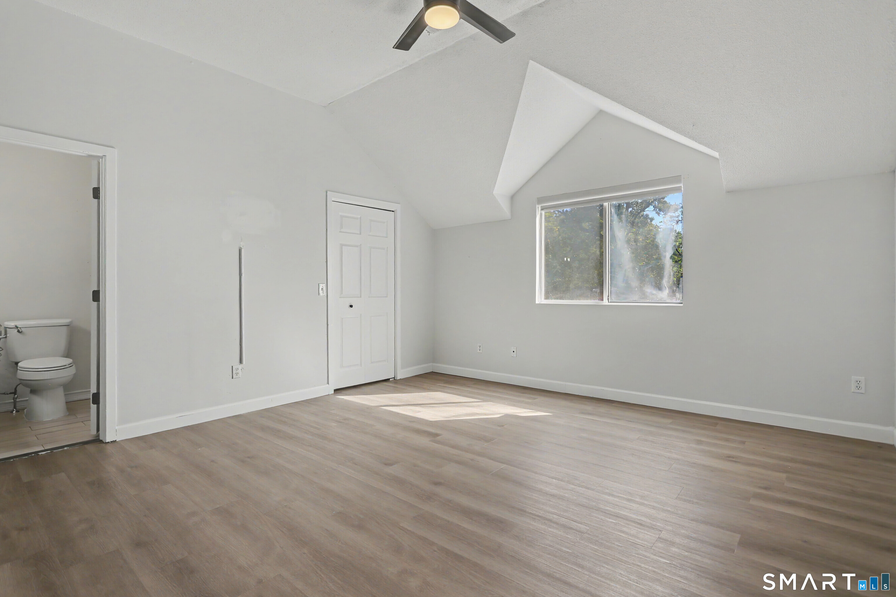 3200 Madison Avenue Unit: 23