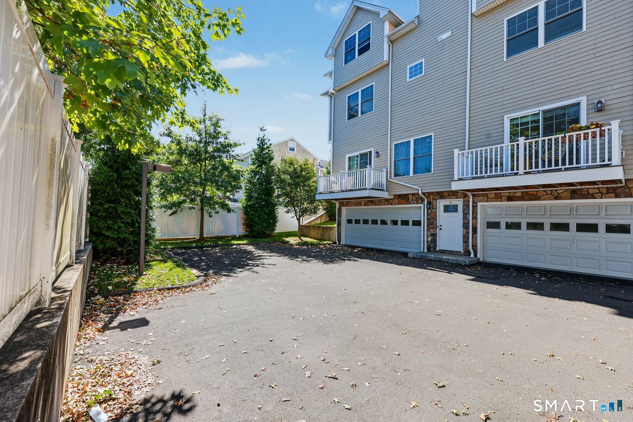 108 Seaside Avenue Unit: 16