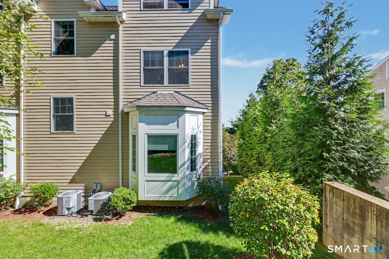 108 Seaside Avenue Unit: 16