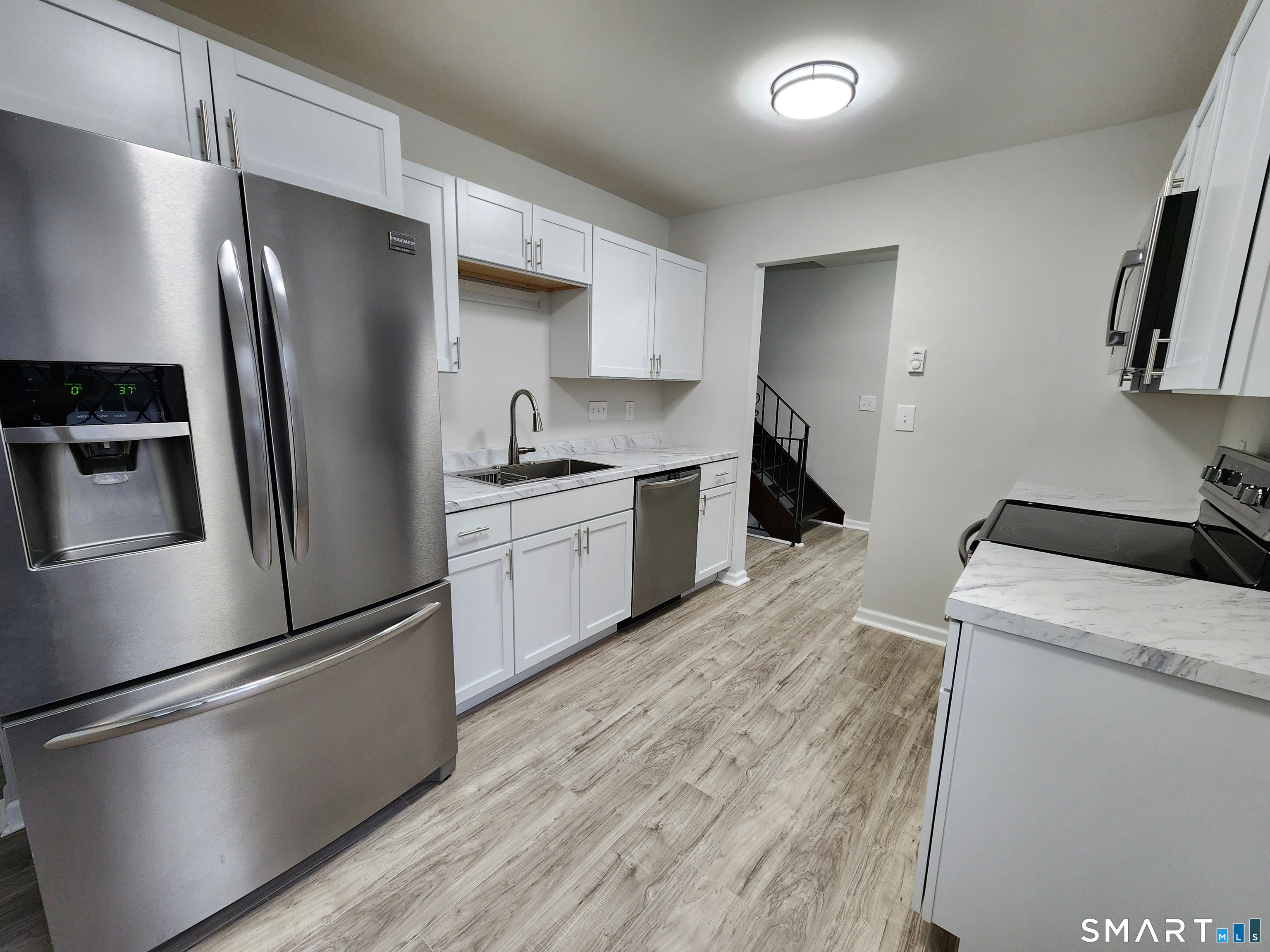45 Columbus Place Unit: 17