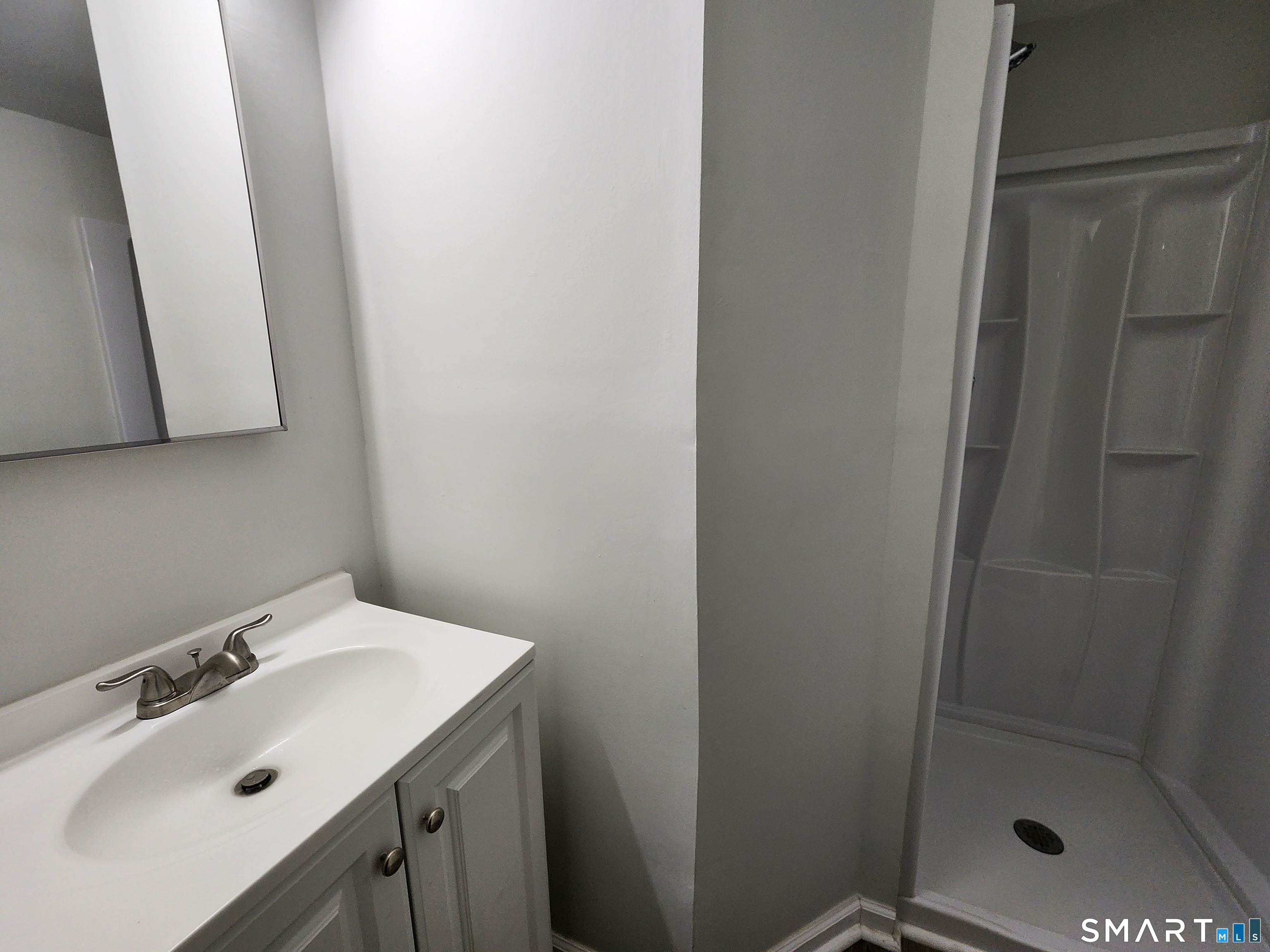 45 Columbus Place Unit: 17