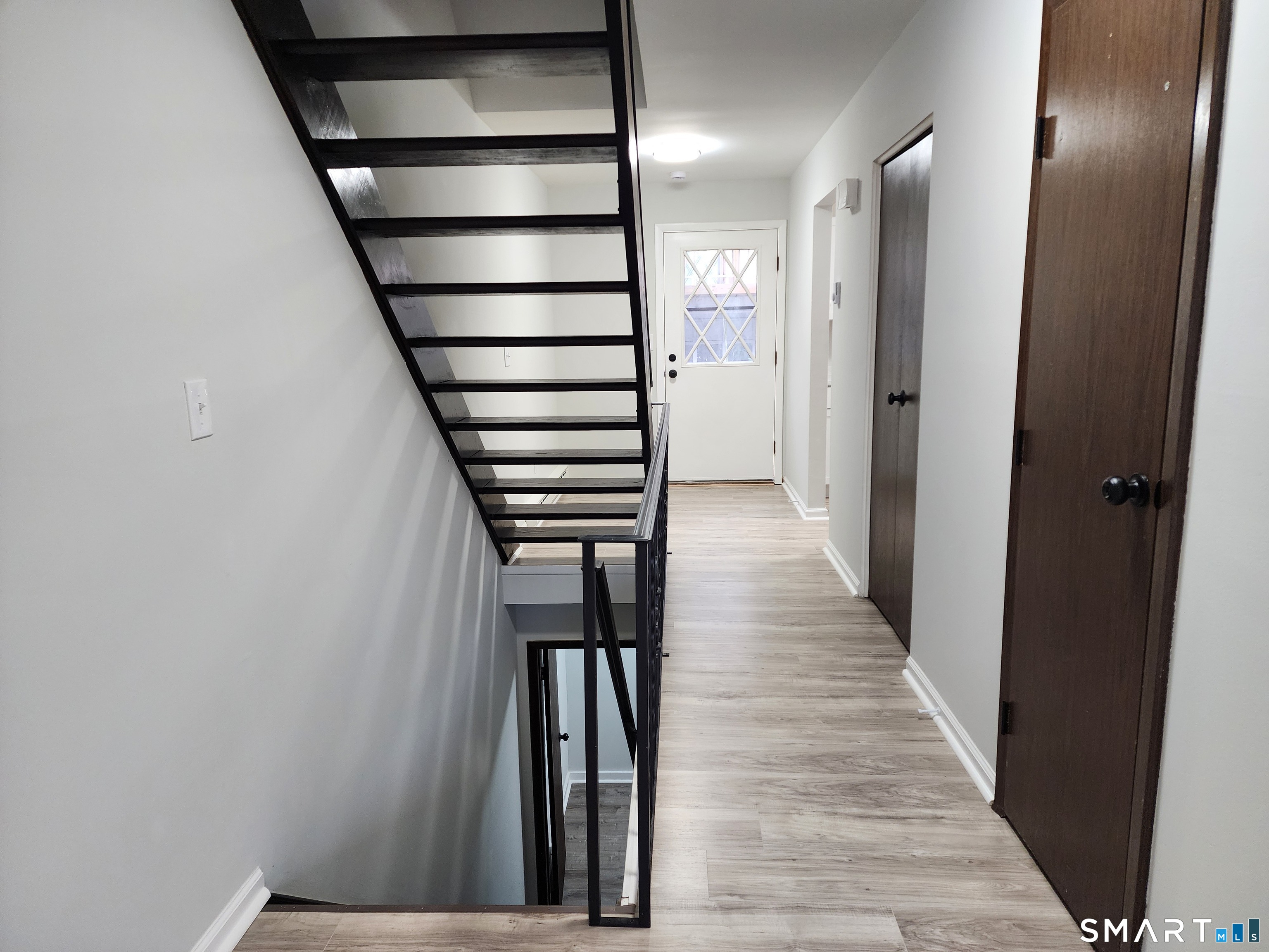 45 Columbus Place Unit: 17