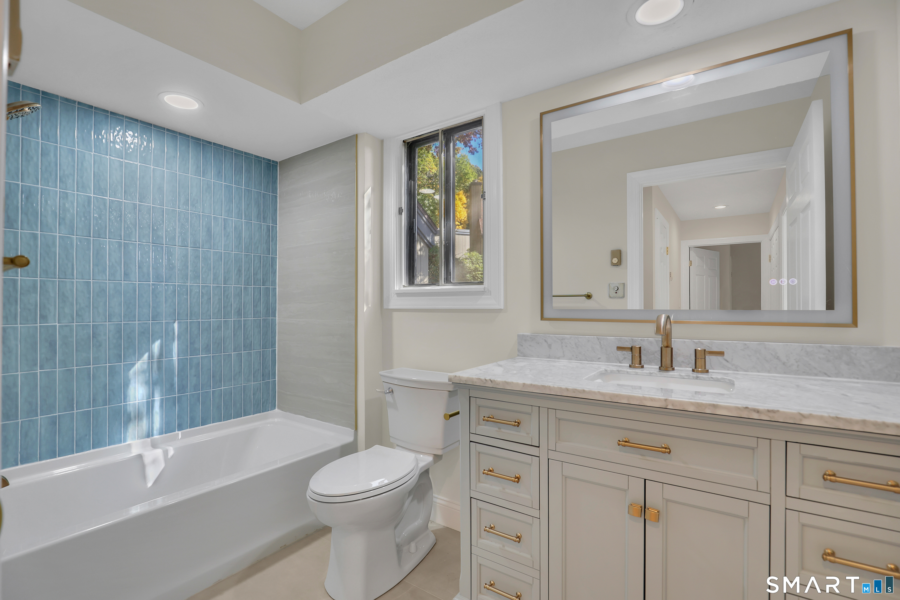 847 Heritage Village Unit: B