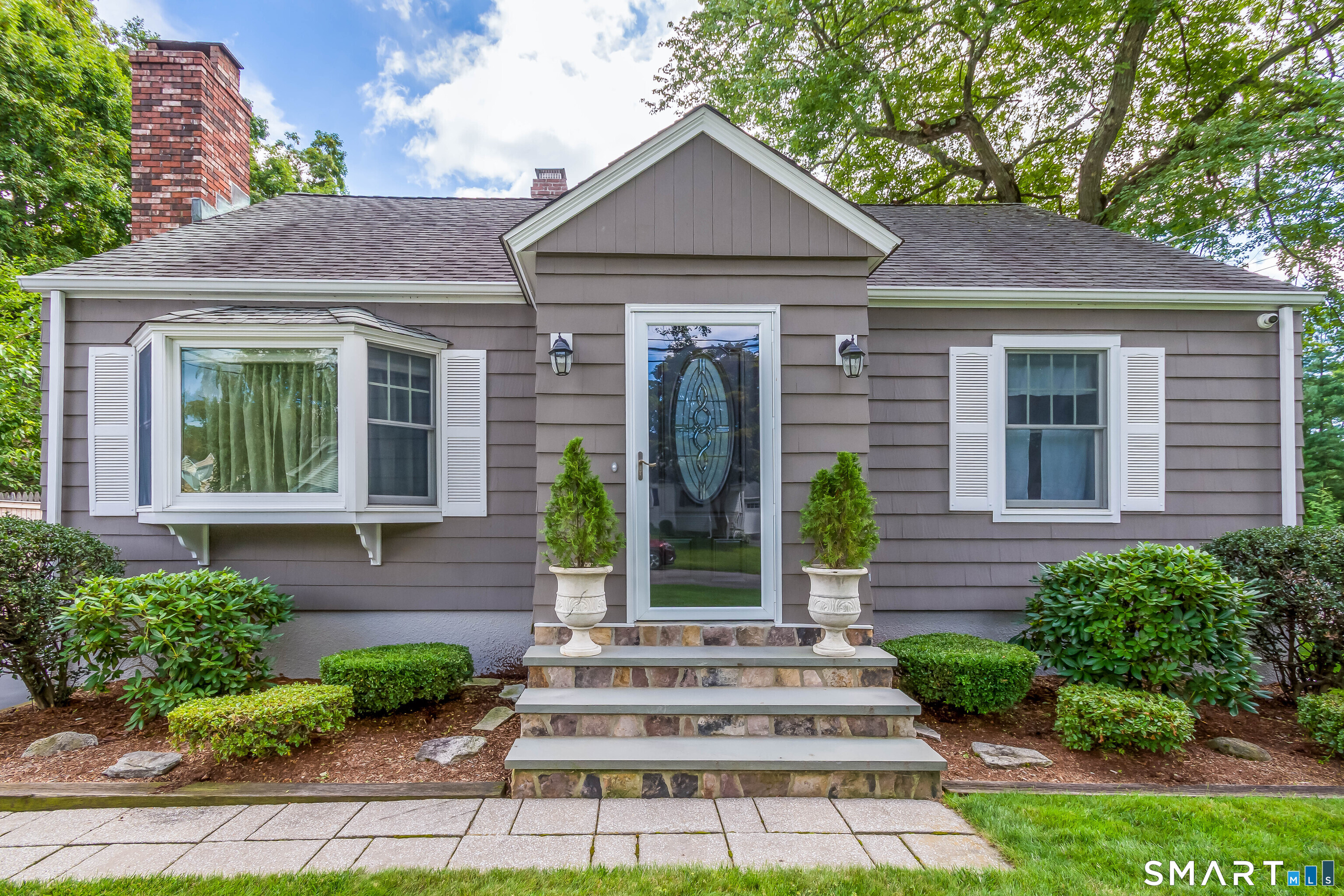 35 Highlawn Road