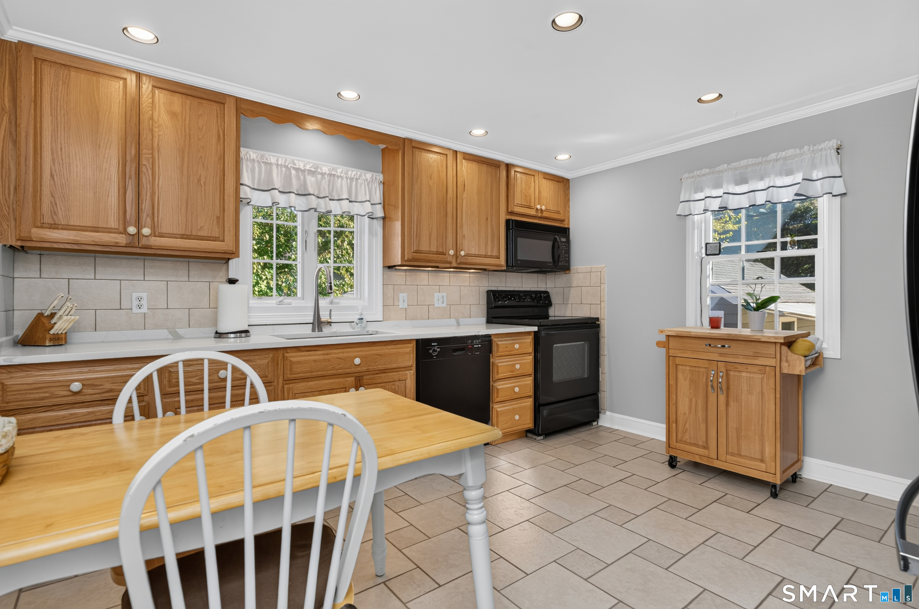 35 Highlawn Road