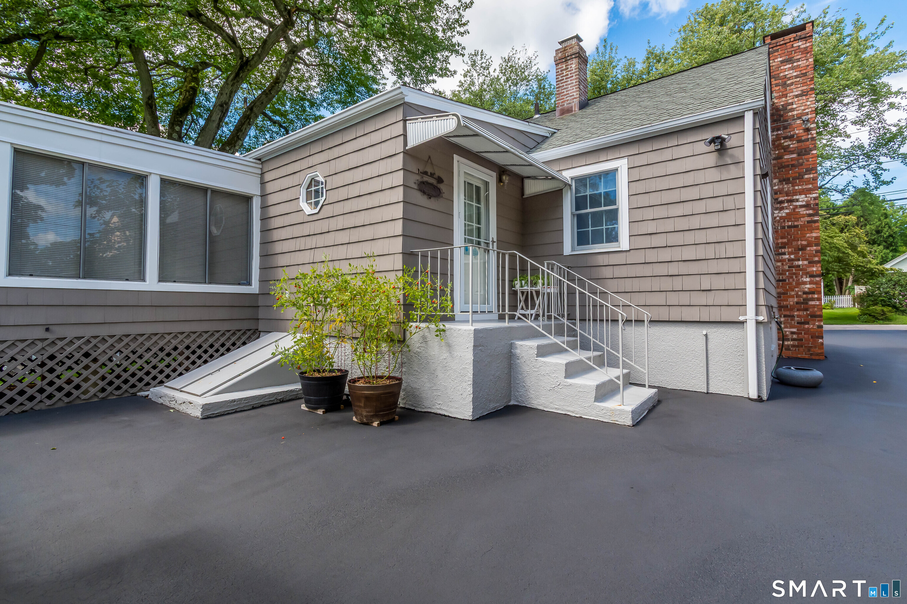 35 Highlawn Road