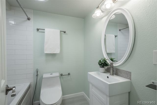 880 E 16th Avenue Unit: 4A