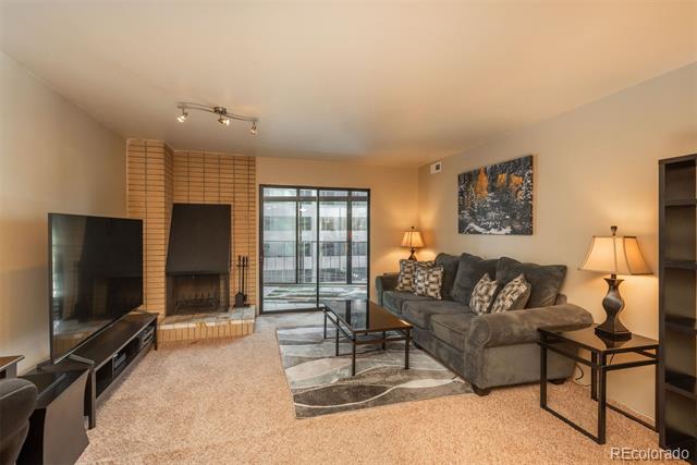 1777 Larimer Street Unit: 707