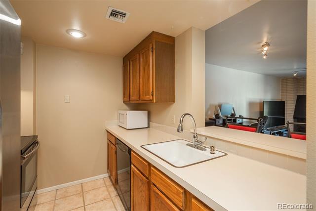 1777 Larimer Street Unit: 707