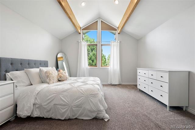 7703 S Grape Court