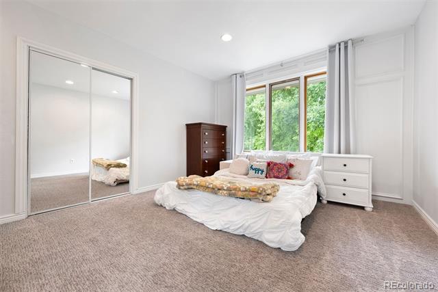 7703 S Grape Court