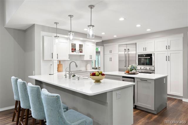 7703 S Grape Court