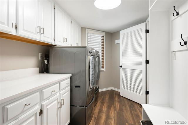 7703 S Grape Court
