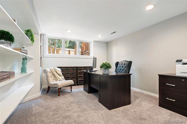 7703 S Grape Court