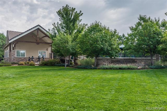 7703 S Grape Court