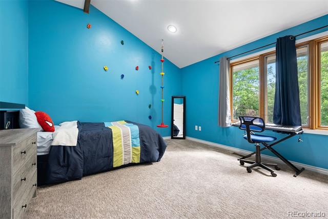 7703 S Grape Court