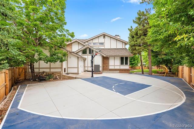 7703 S Grape Court