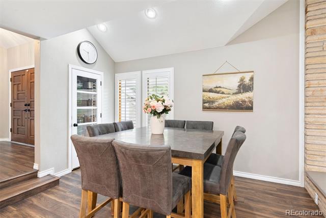 7703 S Grape Court