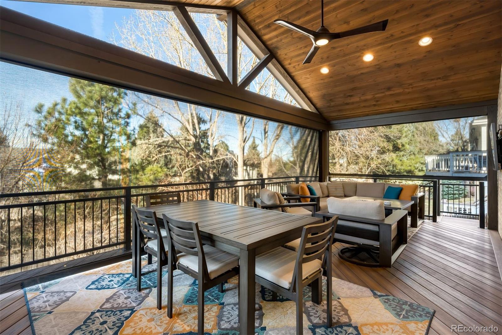 8027 S Fairfax Court