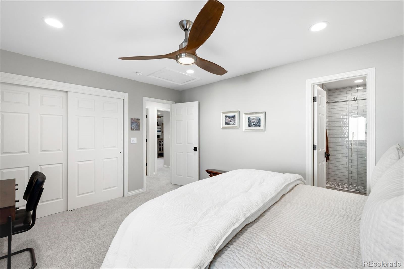 8027 S Fairfax Court