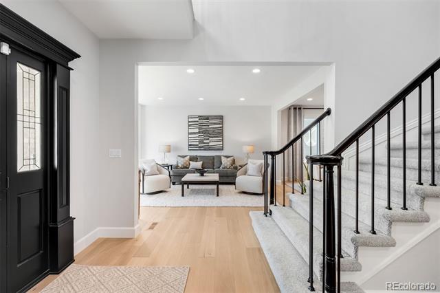 8027 S Fairfax Court