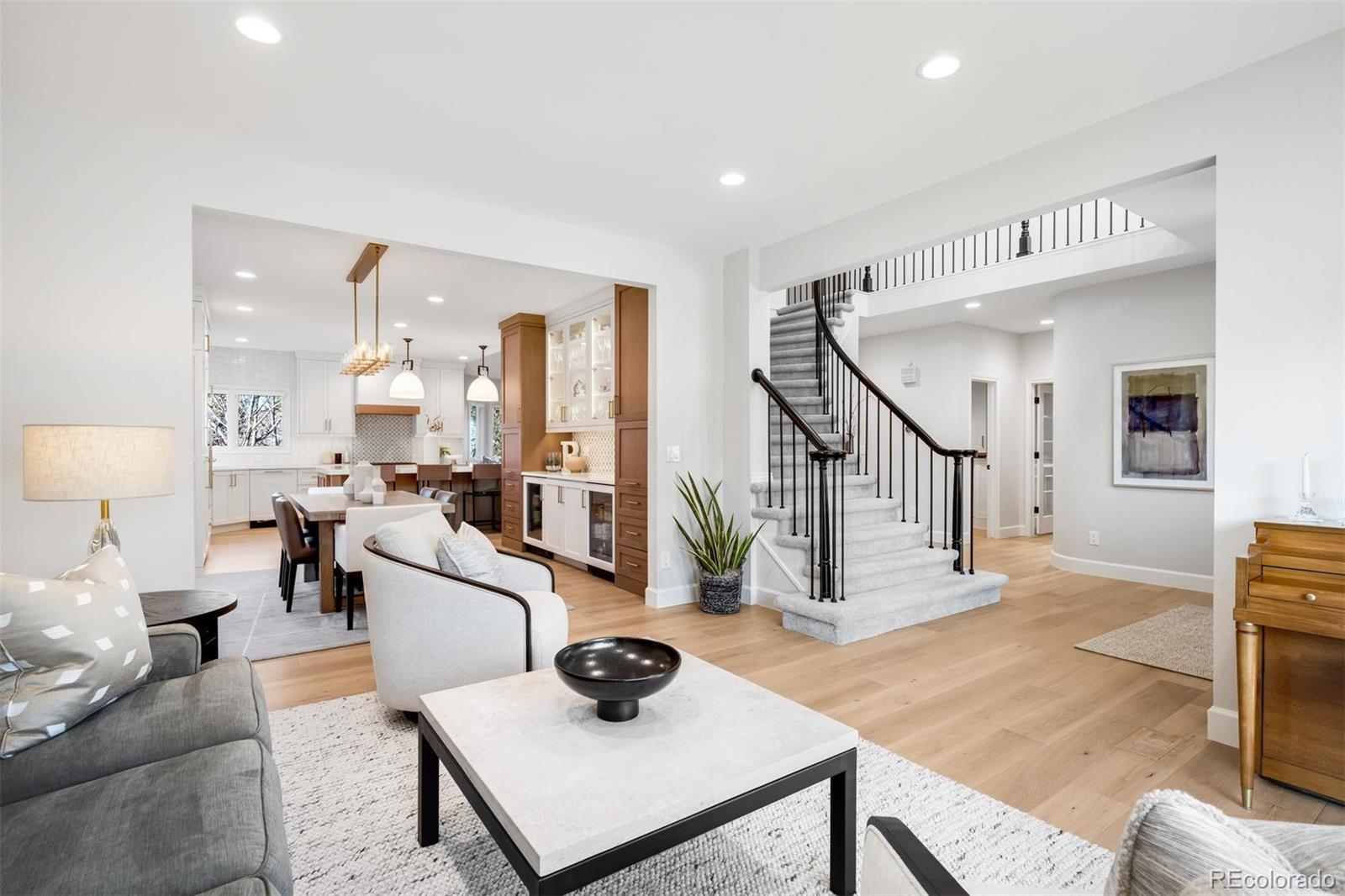 8027 S Fairfax Court