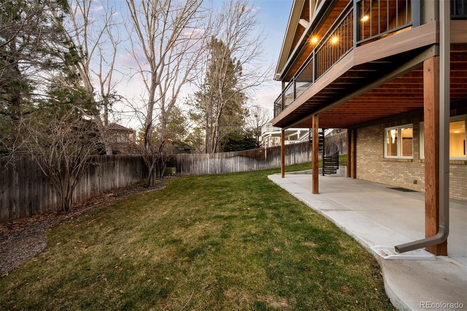 8027 S Fairfax Court