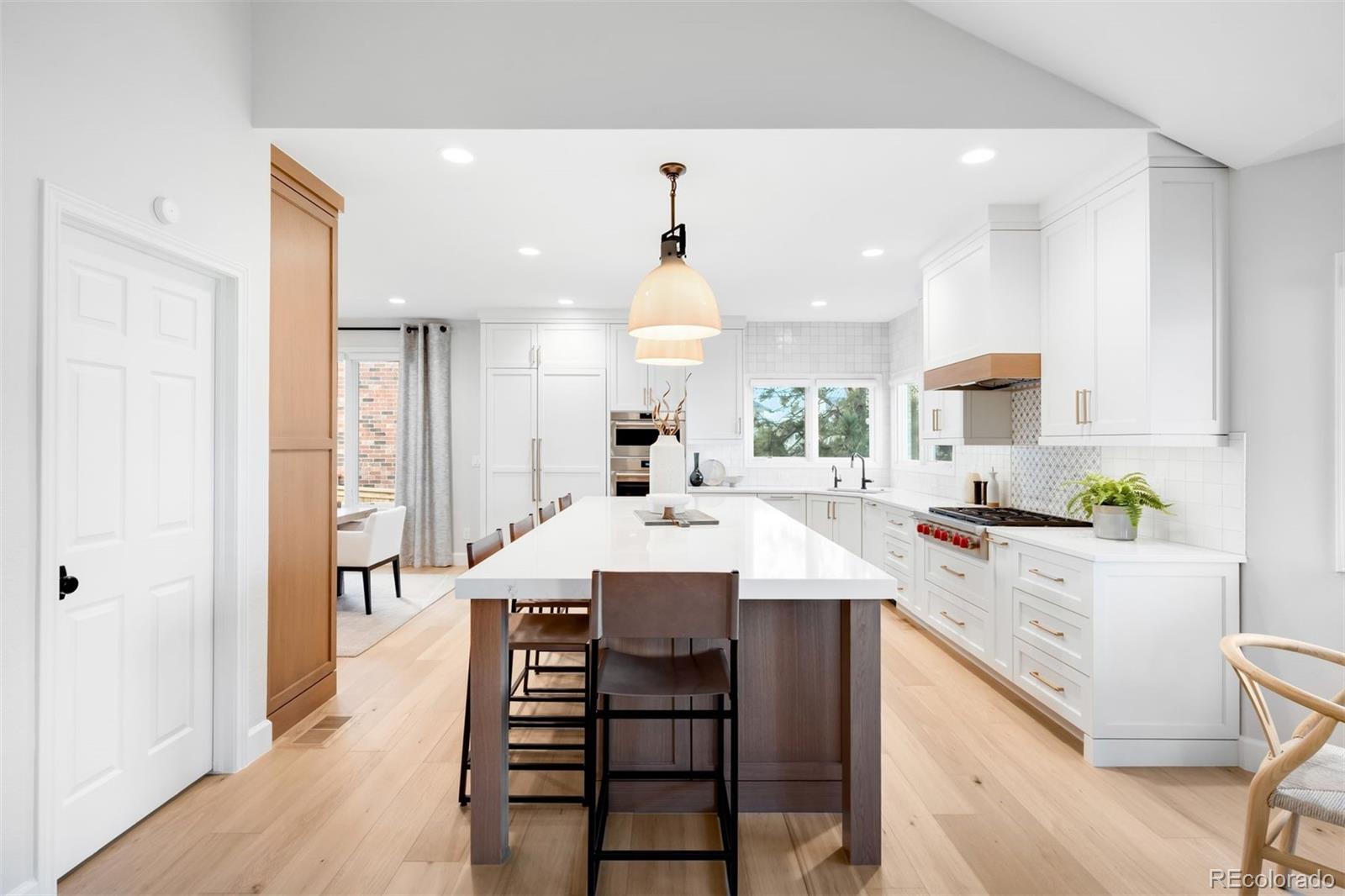 8027 S Fairfax Court