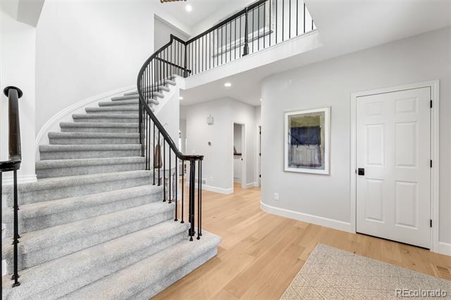 8027 S Fairfax Court