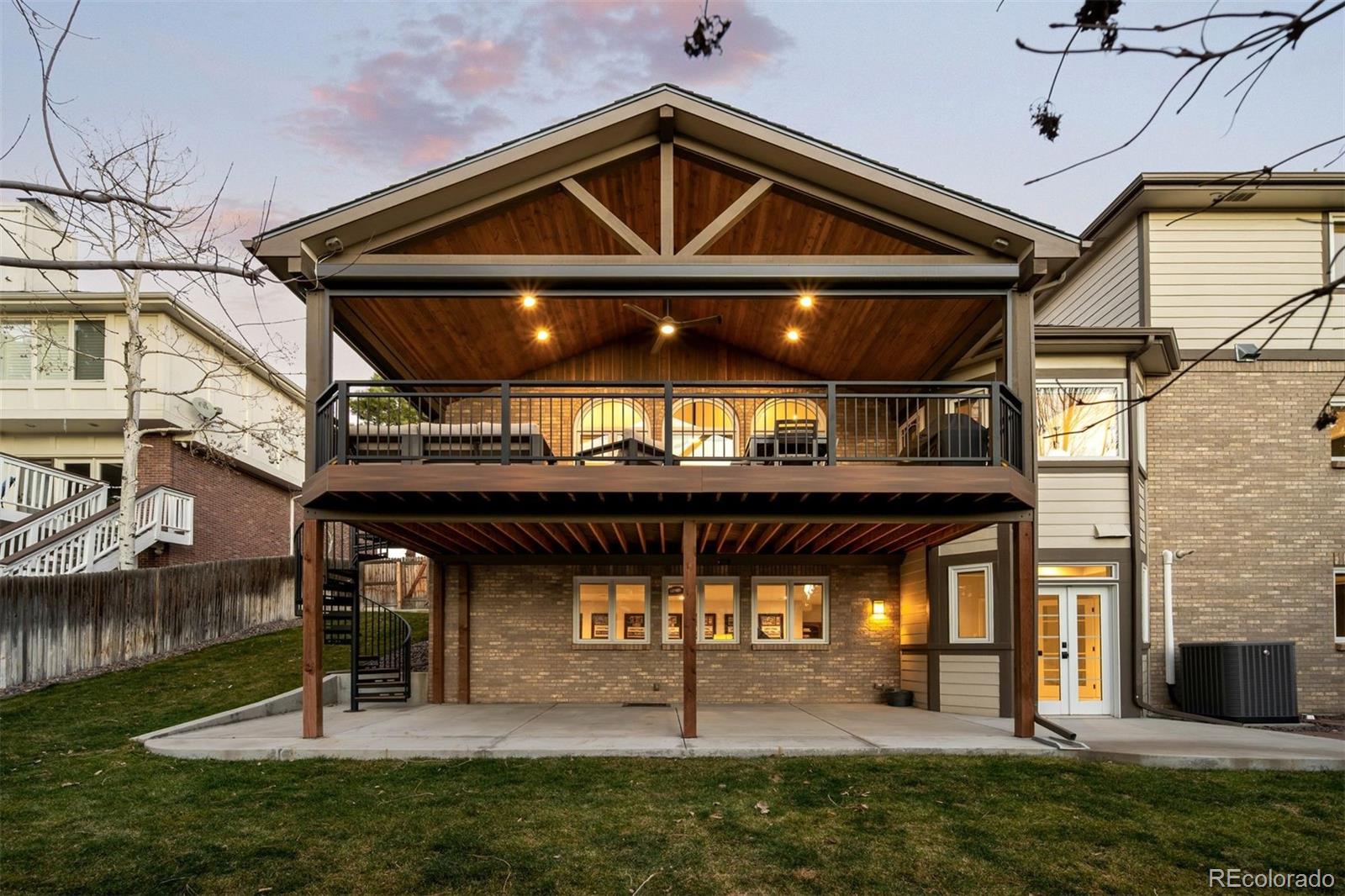 8027 S Fairfax Court