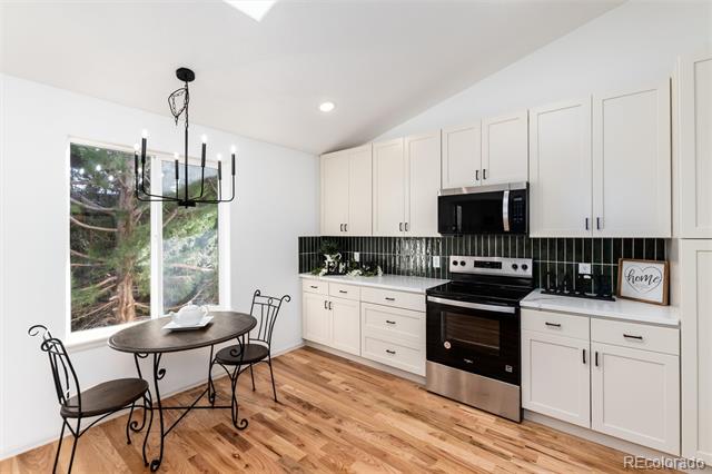 8896 Goosander Way