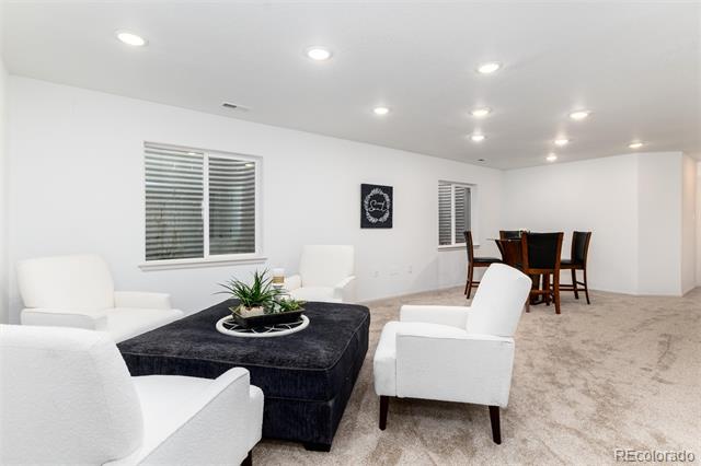 8896 Goosander Way
