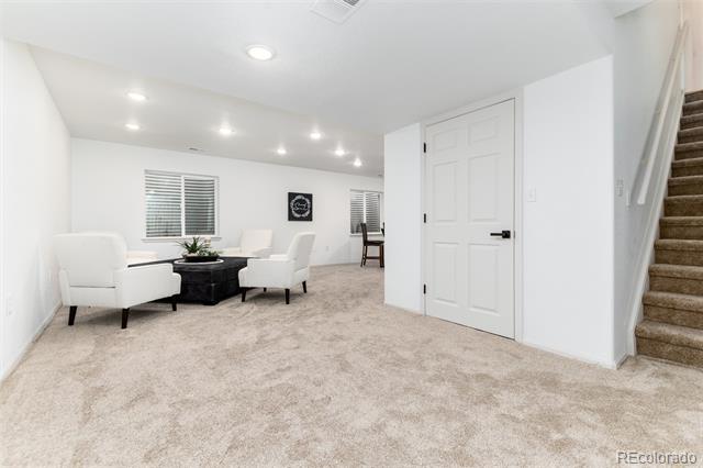 8896 Goosander Way
