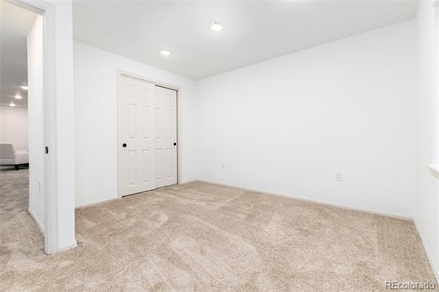 8896 Goosander Way