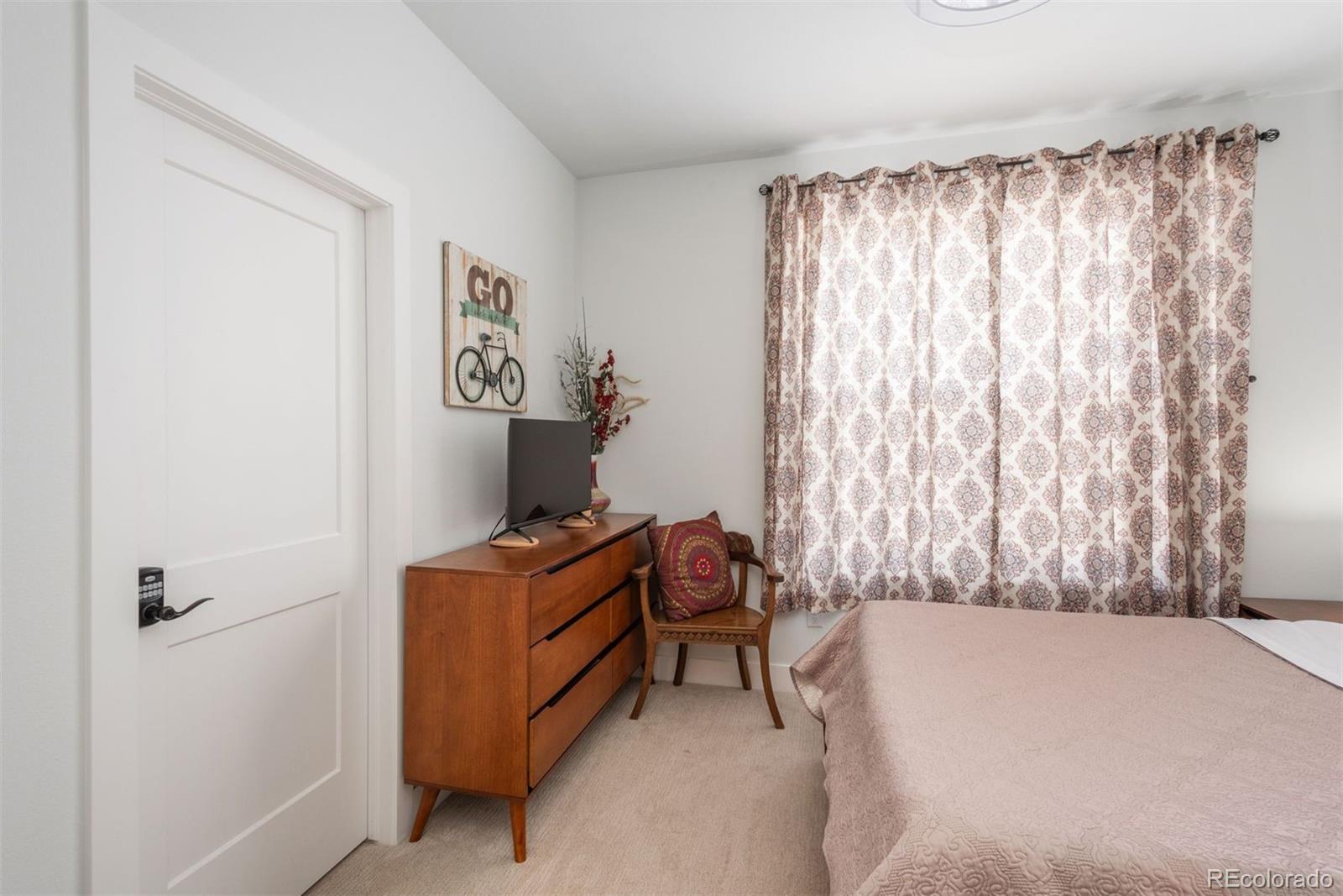 5419 Allison Street Unit: G