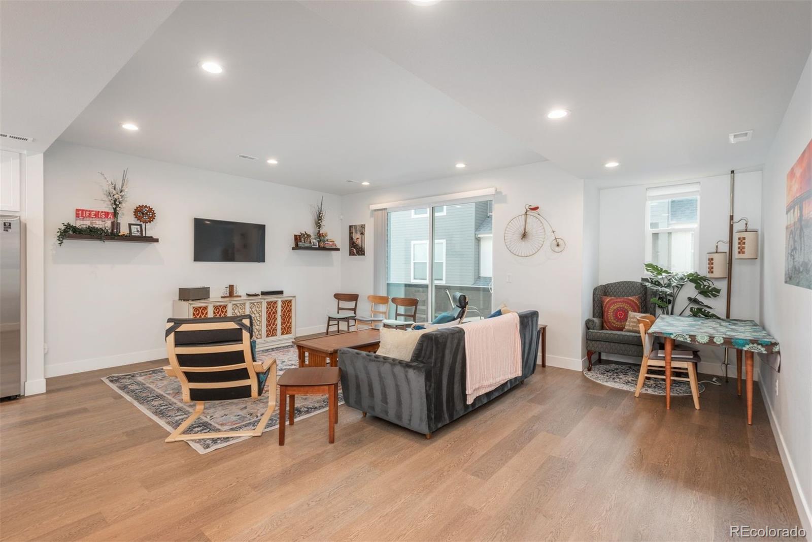 5419 Allison Street Unit: G