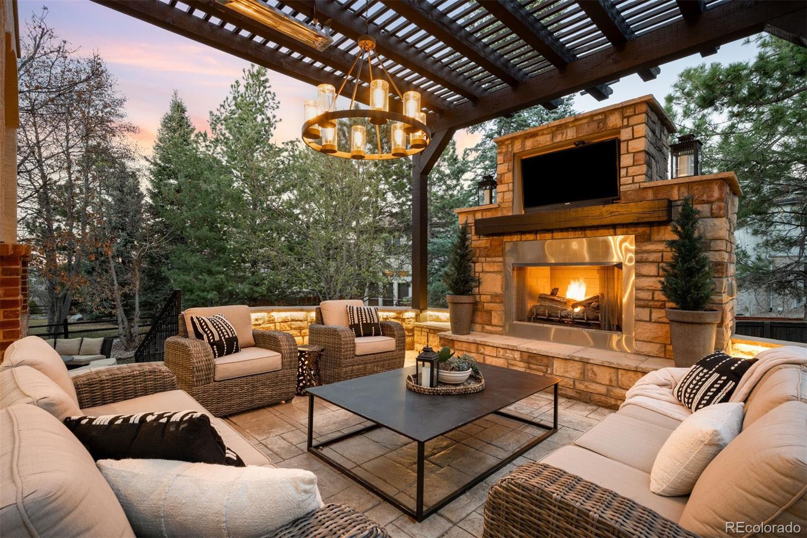 9329 E Star Hill Trail