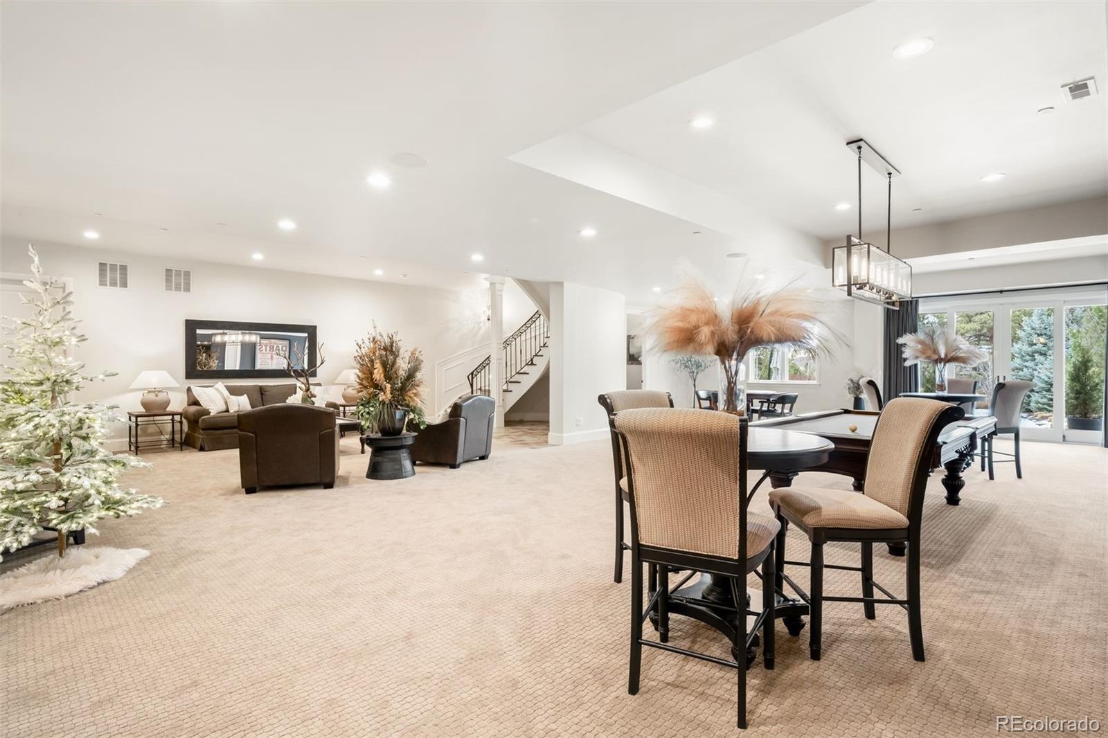 2198 Avenida Del Sol