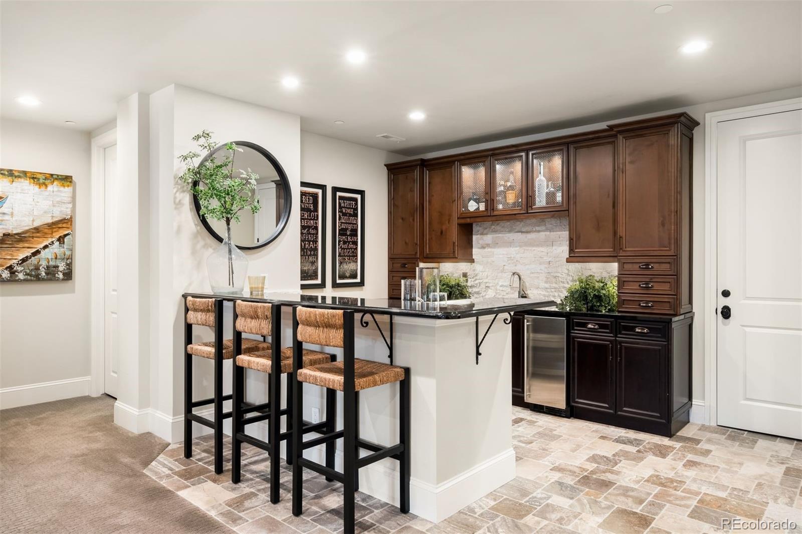 2198 Avenida Del Sol