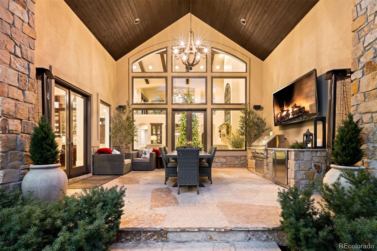 2198 Avenida Del Sol