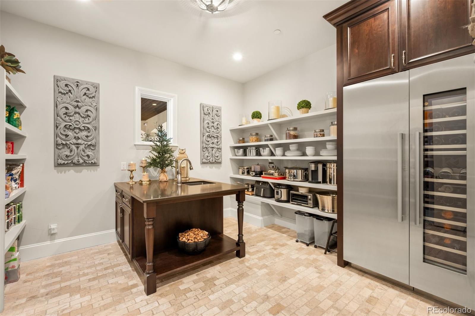 2198 Avenida Del Sol